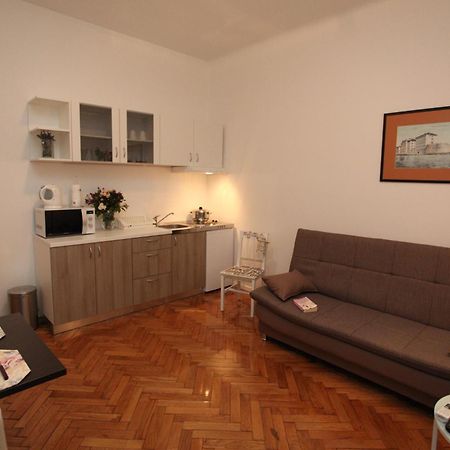Vincent Apt. In Old Town Centre Zadar Rum bild