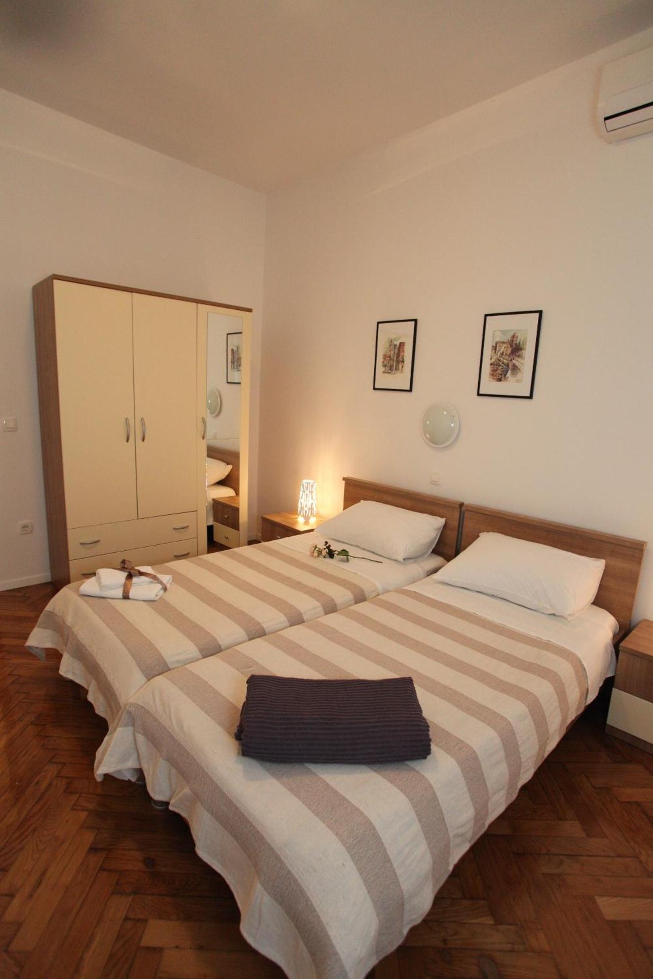 Vincent Apt. In Old Town Centre Zadar Rum bild